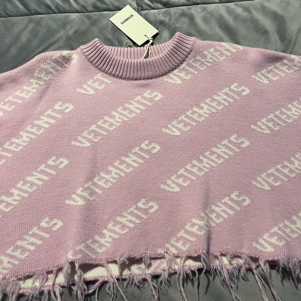Vetements Sweater
